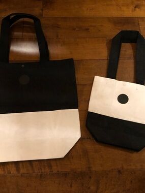 Rare Collectable Lululemon reusable Shoppers